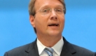 CDU-Generalsekretär Ronald Pofalla spricht am Donnerstag (26.06.2008) in Berlin auf einer Pressekonferenz. Die CDU will verlorenes Wählervertrauen im Osten zurückgewinnen. Der neue sächsische Ministerpräsident Tillich (CDU) und Pofalla legten ein Zehn-Punkte-Papier vor, das 'Perspektiven für den Osten Deutschlands' beschreiben will. Eine Kernforderung ist die Einführung einer neuen Forschungsförderung für den Osten. Foto: Gero Breloer dpa/lbn +++(c) dpa - Bildfunk+++ Foto: dpa
