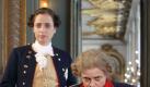 Katharina Thalbach in der Rolle des «Alten Fritz» und Anna Thalbach (l) als Kronprinz und junger König. Foto: dpa