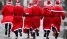 Rund eineinhalb Monate vor Heiligabend ist die Nachfrage nach Weihnachtsmännern gross. Bei der Bundesagentur für Arbeit in Dresden buchten bereits rund 140 Familien einen Weihnachtsmann für die Bescherung an Heiligabend. In Leipzig wurden schon an 70 Familien Weihnachtsmänner vermittelt. Foto: dapd