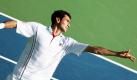 Der Kroate Marin Cilic schlägt im Match gegen Arnaud Clement aus Frankreich auf. Beim zweiten Tag der ATP Tennis Championships in Dubai unterliegt Cilic mit 2:6 und 4:6.  Foto: ap