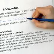 Kürzel statt Unterschrift (Foto)
