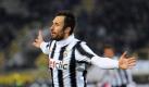 Mirko Vucinic sicherte Juventus Turin mit seinem Treffer das 1:1-Unentschieden in Bologna. Foto: Carlo Ferraro Foto: dpa