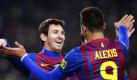 Lionel Messi (l) traf gegen Betis Sevilla doppelt. Foto: Toni Garriga Foto: dpa