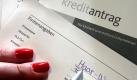 Der Antrag eines Kredits will wohl überlegt sein. Foto: dpa