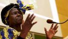 Wangari Maathai ist im Alter von 71 Jahren an Krebs gestorben. Das Bild zeigt die erste afrikanische Friedensnobelpreisträgerin auf einer UN-Konferenz in Polen im Jahr 2008. 2004 wurde Maathai für ihr Engagement im Klima- und Umweltschutz mit dem Friedensnobelpreis geehrt.  Foto: pa