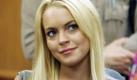 FILE -- A July 20, 2010 file photo shows Lindsay Lohan in a court in Beverly Hills, Calif., where she was taken into custody to serve a jail sentence for probation violation. Lohan was discharged from a suburban Los Angeles jail early Monday, Aug. 2, 2010. (AP Photo/Al Seib, pool/file)



Lindsay Lohan aus dem Gefängnis entlassen
Vorspann: 	
Text: 	

Los Angeles (apn) US-Schauspielerin Lindsay Lohan ist nach 14 Tagen Haft aus dem Gefängnis entlassen worden. Die 24-Jährige verbüßte bis zum Montag einen Teil ihrer insgesamt dreimonatigen Haftstrafe und muss nun einen Aufenthalt in einer Entzugsklinik antreten.

Lohan wurde wegen Verstoßes gegen Bewährungsauflagen zu 90 Tagen Haft und drei Monaten Aufenthalt in einer Entzugsklinik verurteilt, weil sie sieben Sitzungen einer Suchttherapie verpasst hatte. Ihre Haftstrafe im Frauengefängnis von Lynwood trat sie am 20. Juli an. Vor ihr saßen dort schon Prominente wie Paris Hilton, Nicole Richie und Michelle Rodriguez ein.

© 2010 The Associated Press. Alle Rechte Vorbehalten - All Rights Reserved Foto: ap