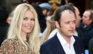 ARCHIV - Das Topmodel Clauda Schiffer und ihr Ehemann, der Regisseur Matthew Vaughn, kommen in London zur Premeire des Films 'Flashback of a Fool' (Archivfoto vom 13.04.2008). Schiffer (39) wird von Elite-Soldaten bewacht. Ihr Mann Matthew Vaughn ist so um das Wohl der Familie besorgt, dass er Ghurkas - eine nepalesische Sondereinheit der britischen Armee - angeheuert hat. 'Sie sind großartige Leute. Und sie sind trainierte Killer', sagte der 39-jährige britische Filmemacher nach Angaben der Onlineausgabe der Zeitung 'The Sun'. Schiffers Sprecherin bestätigte der dpa am Mittwoch (24.03.2010) in London, dass die Ghurkas 'seit langem' zum Personal der Familie gehören. PA/DANIEL DEME (zu dpa 0500 vom 24.03.2010) +++(c) dpa - Bildfunk+++ Foto: dpa