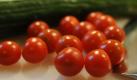 Die EHEC-Krise ist noch nicht ausgestanden:Bundesministerin Ilse Aigner (CSU)warnt davor, rohe Tomaten, Salatgurken und Blattsalate zu essen. Foto: dpa