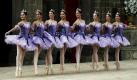Ballerinas der nationalen Tanzkompanie proben für die siebente Saison, in der das Stück Dornröschen in Mexiko City aufgeführt wird. Von morgen an präsentieren die grazilen Ballerinas das Märchen dann vor Publikum. Foto: dpa