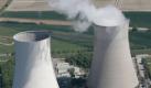 Das Kernkraftwerk Philippsburg, im Landkreis Karlsruhe, aufgenommen am Mittwoch (02.05.07). Das Kernkraftwerk Philippsburg (KKP) der Energie Baden-Wuerttemberg (EnBW) liegt rund 30 Kilometer noerdlich von Karlsruhe auf einer von Rhein und Altrhein umflossenen Insel. Auf dem Kraftwerksgelaende befinden sich zwei Bloecke. Block 1 ist mit einem Siedewasserreaktor ausgestattet und stellt eine elektrische Leistung von 926 Megawatt bereit. Block 2 ist ein Druckwasserreaktor; seine elektrische Leistung liegt bei 1.458 Megawatt.  Foto: dapd