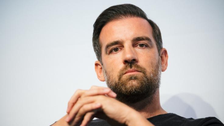 Gegen den ehemaligen Fußball-Nationalspieler Christoph Metzelder wird wegen des Verdachts der Verbreitung von Kinderpornografie ermittelt.