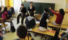 Letztlich ist es an den Kommunen, an ihren Schulen die Problemschüler zu unterstützen. Das Bundesprojekt «Lernen vor Ort» hilft mit Know How und auch finanziell. 47 Stiftungen gehören derzeit dazu und zahlen zum Beispiel Bildungsboten oder Erziehungslotsen, die zwischen Schulen und bildungsfernen Familien vermitteln. Rund 40 Kommunen machen inzwischen mit. Foto: dapd