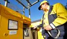 Die Deutsche Post hat zunehmend mit einer Sabotage-Serie im Großraum München zu kämpfen. Wie ein Polizeisprecher sagte, ermitteln die Beamten derzeit in 40 Fällen, in denen Unbekannte Hundekot in Briefkästen warfen und damit Briefe verunreinigten. Die Post vermutet einem Sprecher zufolge, dass inzwischen Trittbrettfahrer die Schmutz-Attacken nachahmen. Foto: dapd
