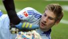 Lars Unnerstall bleibt vorerst im Tor des FC Schalke 04. Foto: Bernd Thissen Foto: dpa