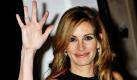 Der Kosmetik-Konzern L'Óreal muss eine Werbekampagne für Make-up mit Hollywood-Star Julia Roberts zurückziehen, weil die Schauspielerin auf den Plakaten zu schön ist. Die Fotos von Roberts' Gesicht seien zu stark retuschiert, sagt die britische Werbeaufsicht. Die Bilder der 43-Jährigen seien deshalb irreführend. Foto: dpa