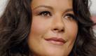 Sie wurde von der Queen geehrt:Oscar-Preisträgerin Catherine Zeta Jones ist jetzt Commander of the British Empire. Foto: dpa