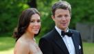 Das Kronprinzenpaar Frederik und Mary von Dänemark sind am 8. Januar Eltern von Zwillingen geworden. Die Familie soll wohl auf sein. Jetzt müssen nur noch Namen für den Jungen und das Mädchen gefunden werden. Foto: dapd