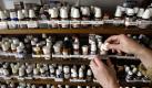 Auch die Homöopathie setzt auf Senf. Unter dem Namen Sinapis werden Heuschnupfen, Schnupfen und Sodbrennen behandelt. Homöopathische Mittel sind in der Apotheke als Globuli oder Tropfen frei erhältlich. Infos zu Anwendungen gibt es unter www.dhu.de Foto: dpa