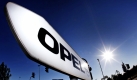 Ein Hinweisschild vor der Opel-Zentrale in Rüsselsheim. General Motors will nach Informationen des Handelsblatts offenbar alle vier deutschen Opel-Standorte erhalten. Foto: ap