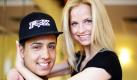 Der Checker Thomas Karaoglan und Tänzerin Sarah Latton üben die letzten Schritte in einem Tanzstudio in Mörs. Schließlich soll die Choreographie richtig sitzen, wenn Karaoglan sich zusammen mit neun weiteren Stars ab Mittwoch auf dem Tanzparkett beweisen muss. Die RTL-Tanzshow Let's Dance geht bereits in die vierte Staffel.  Foto: dpa