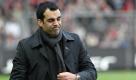 Fussball, 1. Bundesliga, Saison 2010/2011, 27. Spieltag, SC Freiburg - FC Bayern Muenchen, Samstag (19.03.11), badenova-Stadion, Freiburg: Freiburgs Trainer Robin Dutt. Das Spiel endete 1:2. +++ Achtung Bildredaktionen: Die Verwendung der Bilder fuer die gedruckten Ausgaben der Zeitungen und andere Print-Medien ist ohne Einschraenkungen moeglich. Die DFL erlaubt ausserdem die Publikation und Weiterverwertung von maximal sechs Bildern pro Spiel im Internet. Eine Weiterverwertung im IPTV, Mobilfunk und durch sonstige neue Technologien ist erst 2 Stunden nach Spielende der jeweiligen Wettbewerbsspiele der Bundesliga und 2. Bundesliga erlaubt! Foto: Michael Kienzler/dapd Foto: ddp