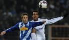 Als niemand mehr mit ihnen rechnet, kommen sie zurück. Stanislav Sestak (l.) erzielt in der Nachspielzeit den 2:2-Ausgleich für die Bochumer.
 Foto: ddp