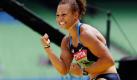 WM-Zweite Oeser liegt im Siebenkampf auf Platz vier

Für Vizeweltmeisterin Jennifer Oeser lief es in den ersten zwei Disziplinen des Siebenkampfes bei der Leichtathletik-WM in Daegu gut. Die 27-jährige Leverkusenerin begann den Medaillenkampf über 100 Meter Hürden mit 13,33 Sekunden und schaffte im Hochsprung 1,83 Meter. Nach diesen Leistungen liegt sie hinter der Olympia-Zweiten Hyleas Fountain, Titelverteidigerin Jessica Ennis und Tatjana Tschernowa mit 2091 Punkten an vierter Position. Lilli Schwarzkopf liegt mit 2006 Punkten an 14. Stelle. Foto: dapd