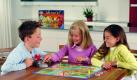 Die Elektronik im Spiel bestimmt jedes Mal neu, wie die Route des fliehenden Bösewichts verläuft. Foto: Ravensburger