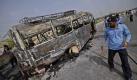 Ein explodierter Bus, mindestens 10 Tote in der Nähe von Islamabad, Pakistan. Da schrillen die Alarmglocken, denn das Land wird immer wieder von Attentaten der radikalen Taliban heimgesucht. Das Bus-Unglück soll aber laut den Behörden ein Unfall gewesen sein. Ein Gaszylinder im Bus sei explodiert, so der Polizeichef von Islamabad, Tahir Alam. Foto: dapd