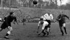 Der erste deutsche Fußballprofi bei Inter Mailand war Horst Szymaniak (Mitte). Der Erkenschwicker kam 1963 vom sizilianischen Verein CCCatania. Szymaniak brachte es auf sechs Einsätze im Mittelfeld. Foto: dapd