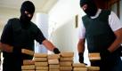 Mitarbeiter des Zolls prsentieren Pckchen mit Kokain, die fr Berlin bestimmt waren und in Bremerhaven (Niedersachsen) sichergestellt wurden. Der Berliner Polizei ist nach eigener Darstellung der grte Schlag gegen Kokainschmuggler seit 1978 gelungen. Die Drahtzieher des Schmuggels sollen Berliner sein. Foto: dpa