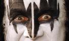 Gene Simmons von der Band Kiss, genanntDie Zunge, hat einen Faible für Vinyl-Platten. Ich mag lieber analoge statt digitale Musik. Vor allen Dingen vermissen ich das Artwork auf den Plattencover, verriet der Kiss-Bassist und Demon des schrill kostümierten US-Glamrock-Quartetts in einem Interview.  Foto: ap