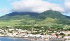 Auch die karibische Inselföderation St. Kitts und Nevis steht auf der Schwarzen Liste der Steuerparadiese. Seit 1984 kann jeder in das Land eingebürgert werden, ohne vorher dort gewohnt zu haben. Die Steuern sind niedrig und der Neubürger bekommt Bauland vom Staat - vorausgesetzt, er zahlt 35.000 Dollar für seinen Pass und investiert im Land zusätzlich 350.000 Dollar. Foto: wikipedia