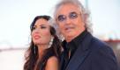 Seine Playboy-Tage sind vorbei: Flavio Briatore (59) hat im vergangenen Jahr die 30 Jahre jüngere Elisabetta Gregoraci geheiratet. Seine zahllosen Liebesaffären sind die eine Seite des italienischen Machos, die andere Seite sind seine zweifelhaften Methoden als Renault-Teamchef in der Formel 1. Nun hat er die Quittung für ein inszeniertes Unfallmanöver erhalten und wurde gefeuert.  Foto: dpa