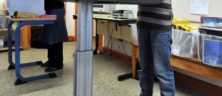 Sitzenbleiben Fehlanzeige: Eine Schule steht auf (Foto)
