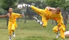 Fußball-Mönche (Foto)