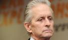Douglas mimt den Liberace: Hollywood-Star Michael Douglas (67) wird den US-Entertainer Liberace spielen. Die Legende der Unterhaltungsbranche starb 1987 im Alter von 67 Jahren an den Folgen einer Aidserkrankung. Douglas war zuletzt in dem Spielfilm Wall Street: Geld schläft nicht (2010) auf der Leinwand zu sehen. Liberace ist seine erste Rolle nach einer Behandlung wegen Kehlkopfkrebses. Anfang des Jahres hatte sich der Oscar-Preisträger als geheilt erklärt. Foto: dpa