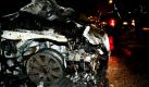 Die Reste eines ausgebrannten Mercedes in der Jacobystraße in Berlin. Auch in der Nacht zum Dienstag haben Unbekannte in Berlin wieder zwei Autos in Brand gesteckt. Täter sind bei dieser schon den gesamten August über andauernden Brandserie bisher nicht gefasst worden.  Foto: dpa