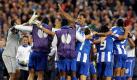 Der FC Porto ist erstmals Sieger der Europa League. Der portugiesische Fußball-Meister gewann in Dublin das Endspiel gegen seinen Landesrivalen Sporting Braga 1:0. Erstmals standen sich in einem Europacup-Finale zwei Clubs aus Portugal gegenüber. Nach dem Schlusspfiff gab es kein Halten mehr: die Spieler des FC Porto feierten überschwänglich. Foto: dpa
