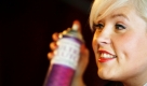 Musicaldarstellerin Maite Kelly posiert in Köln bei einem Fototermin für das Musical Hairspray. Das Musical wird ab dem 6. Dezember im Musical Dome aufgeführt. Foto: ap