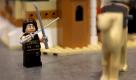 In 2400 Formen gibt es die Lego-Steine. Kein Wunder, dass wir in unseren Spielzeugkisten häufig so lange nach dem richtigen Teil suchen mussten. Foto: dapd