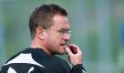 Platz 8: Ralf Rangnick muss vor dem Saisonanpfiff nicht unbedingt bange sein. In Hoffenheim hat er immer noch Dietmar Hopp hinter sich. Allerdings verspielte der Fußballlehrer in der vergangenen Saison viel Kredit. Der Erfolg der TSG Hoffenheim ist nicht mehr nötigerweise an seinen Namen gekoppelt. Bei den Buchmachern kommt er mit Platz 11 besser weg (Quote: 15:1). Foto: dpa