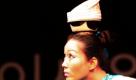 Während des Hi Seoul Festivals 2011 performt ein Mitglied einer chinesischen Artistengruppe aus der Provinz Henan mit Schalen. Die Performance ist eine Mischung aus schwierigen akrobatischen Nummern und traditioneller chinesischer Kampfkunst. Foto: dapd