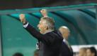Mirko Slomka kann mit seinen Hannoveranern weiter in der Europa League jubeln. Foto: dpa