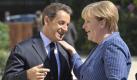Mitte August 2011: Kanzlerin Angela Merkel und der französische Präsident Nicolas Sarkozy legen einen Vier-Punkte-Plan zur Rettung der Eurozone vor. Er sieht eine gemeinsame Wirtschaftsregierung, die Einführung einer Schuldenbremse sowie eine Finanzmarktsteuer vor. Außerdem soll es künftig eine gemeinsame Körperschaftssteuer in Deutschland und Frankreich geben. Die Vorschläge des Duos stoßen auf geteilte Reaktionen. Kritiker nennen sie halbherzig und unkonkret. Foto: dpa