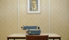 Erich Honecker war allgegenwärtig: Blick in ein Verhörzimmer der ehemaligen Grenzübergangsstelle Marienborn.  Foto: ddp