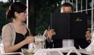 Im Restaurant kommt es zum Eklat und das Pärchen trennt sich. Foto: Warner