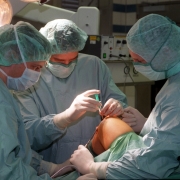 Pro und kontra Operation (Foto)