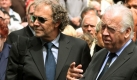 Zur Beerdigung des Schauspielers kommt nicht nur die Familie, sondern auch Kollegen wie Christian Kohlund (l.) oder Schwarzwaldklinik-Produzent Wolfgang Rademann (r.). Kohlund hatte in der Serie den Arzt Alexander Vollmers gespielt. Foto: ddp