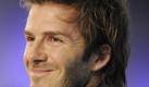 Der britische Fußballstar David Beckham (36) gibt sich nicht mit seiner Sportkarriere zufrieden. Zusammen mit Geschäftspartner Simon Fuller arbeitet er derzeit an Entwürfen für eine Herrenwäschelinie und an einem Parfüm, verriet Beckham dem US-Magazin Women's Wear Daily.  Foto: dpa